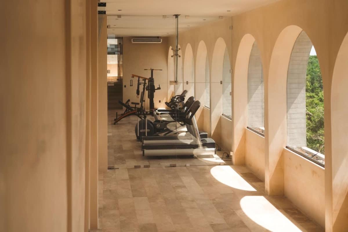 Apartment Luxury 3 Bdr Apartment With Gym And Rooftop Pool *