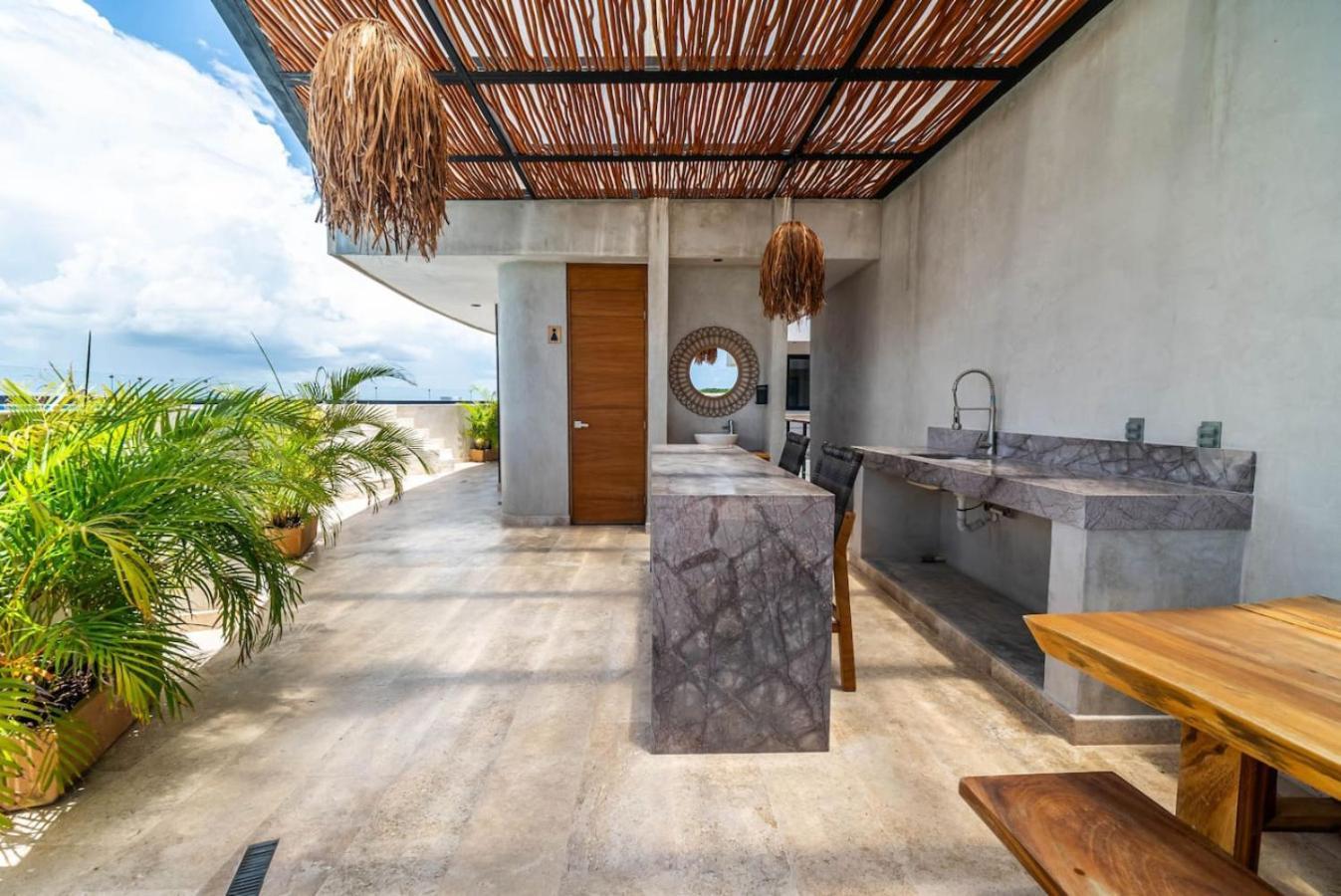 Apartment 2 Bedroom With Direct Walk-out To Pool, Sauna, And Gym Tulum