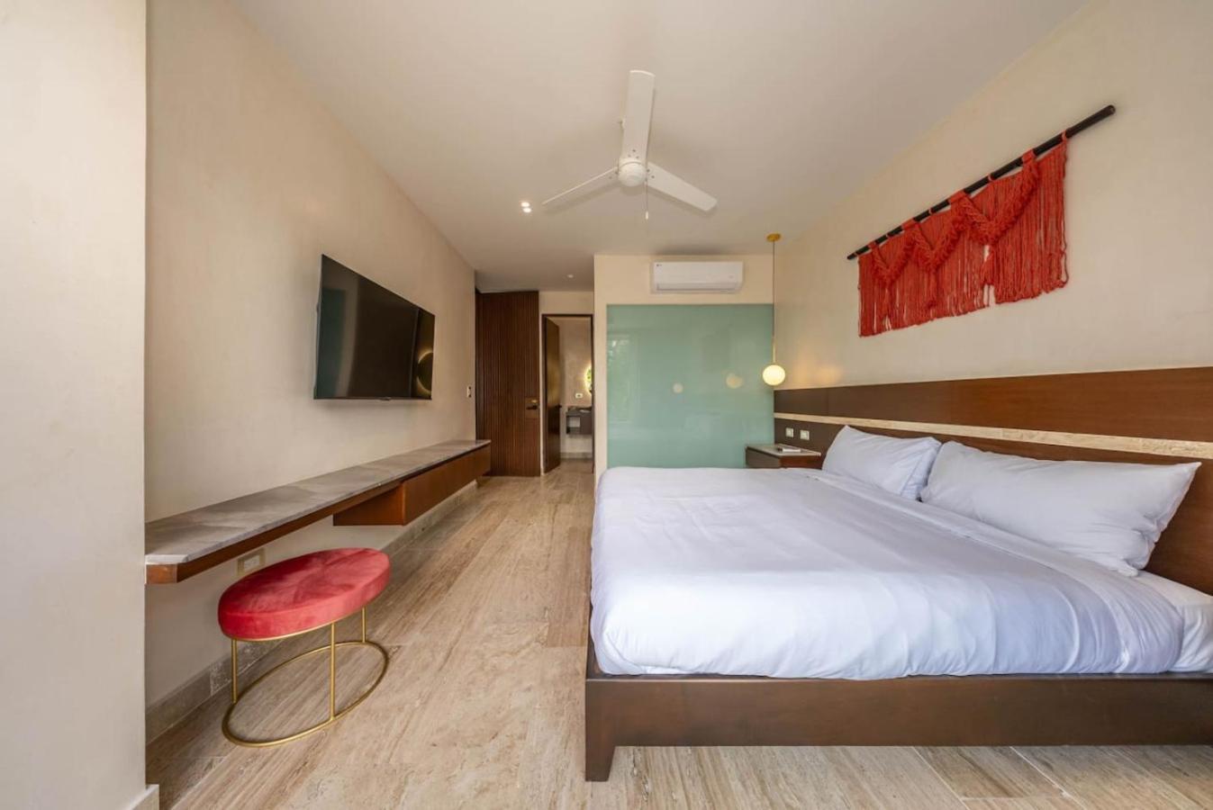 Holiday home Lux 2br With Rooftop Pool And Close To *