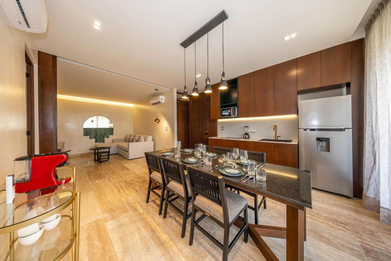 Lux 2br With Rooftop Pool And Close To