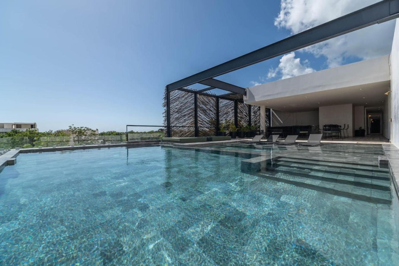 Lux 2br With Rooftop Pool And Close To *