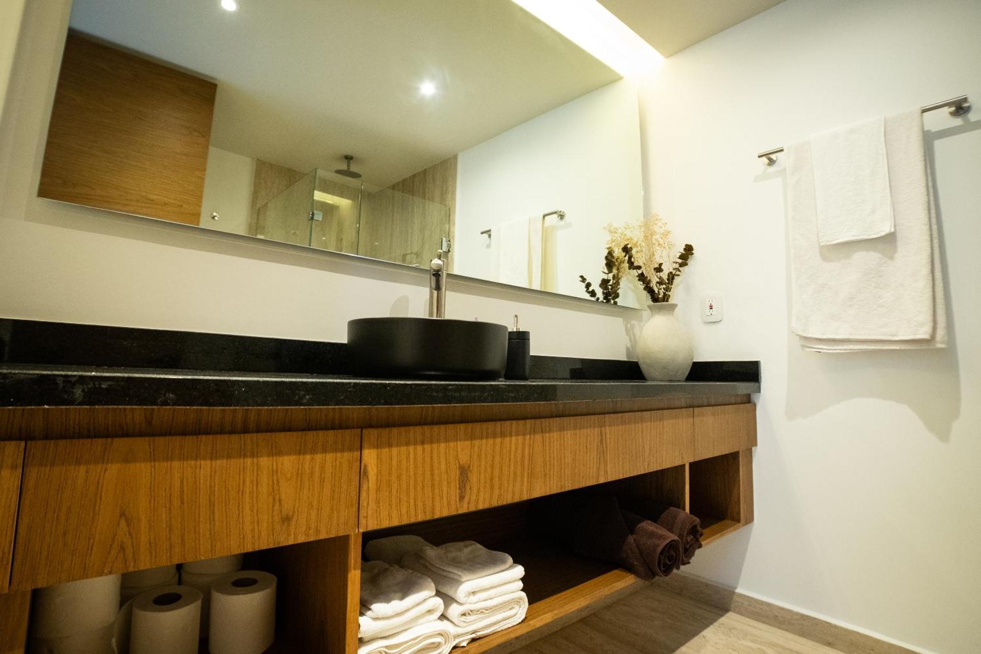 Lu'um - Free Shuttle To Club Apartment *