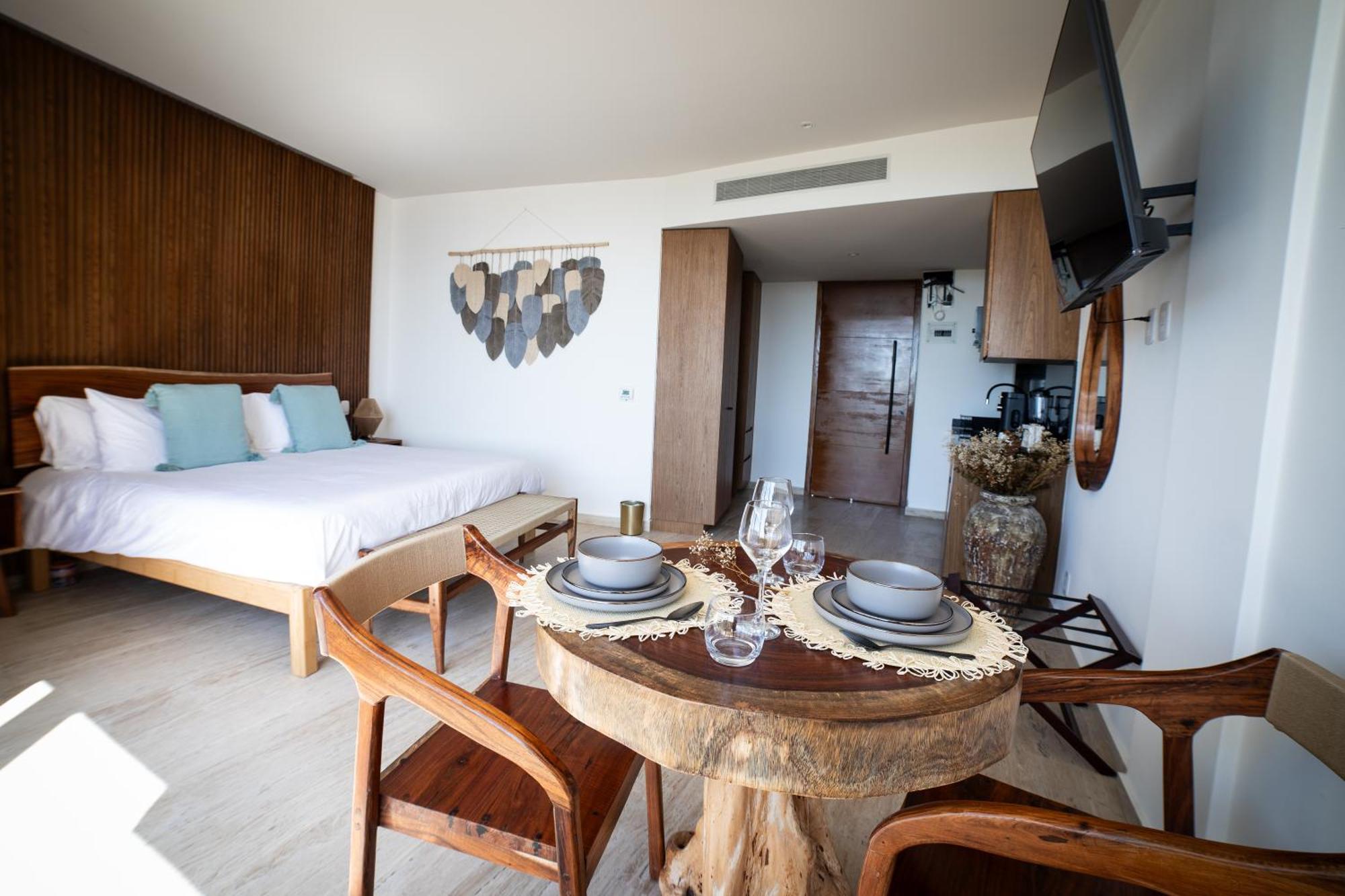 Lu'um - Free Shuttle To Club * Tulum