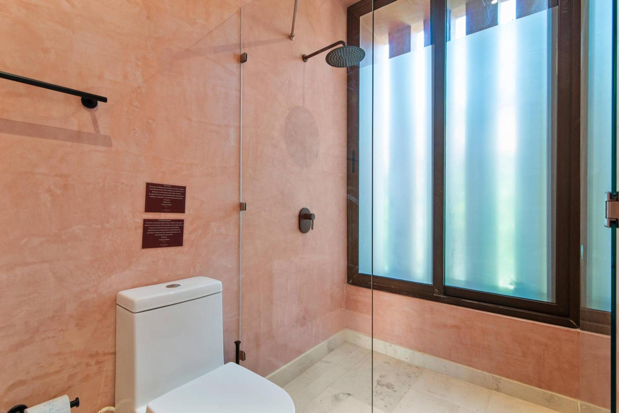 Private & Modern 2-br Of La Veleta Villa *
