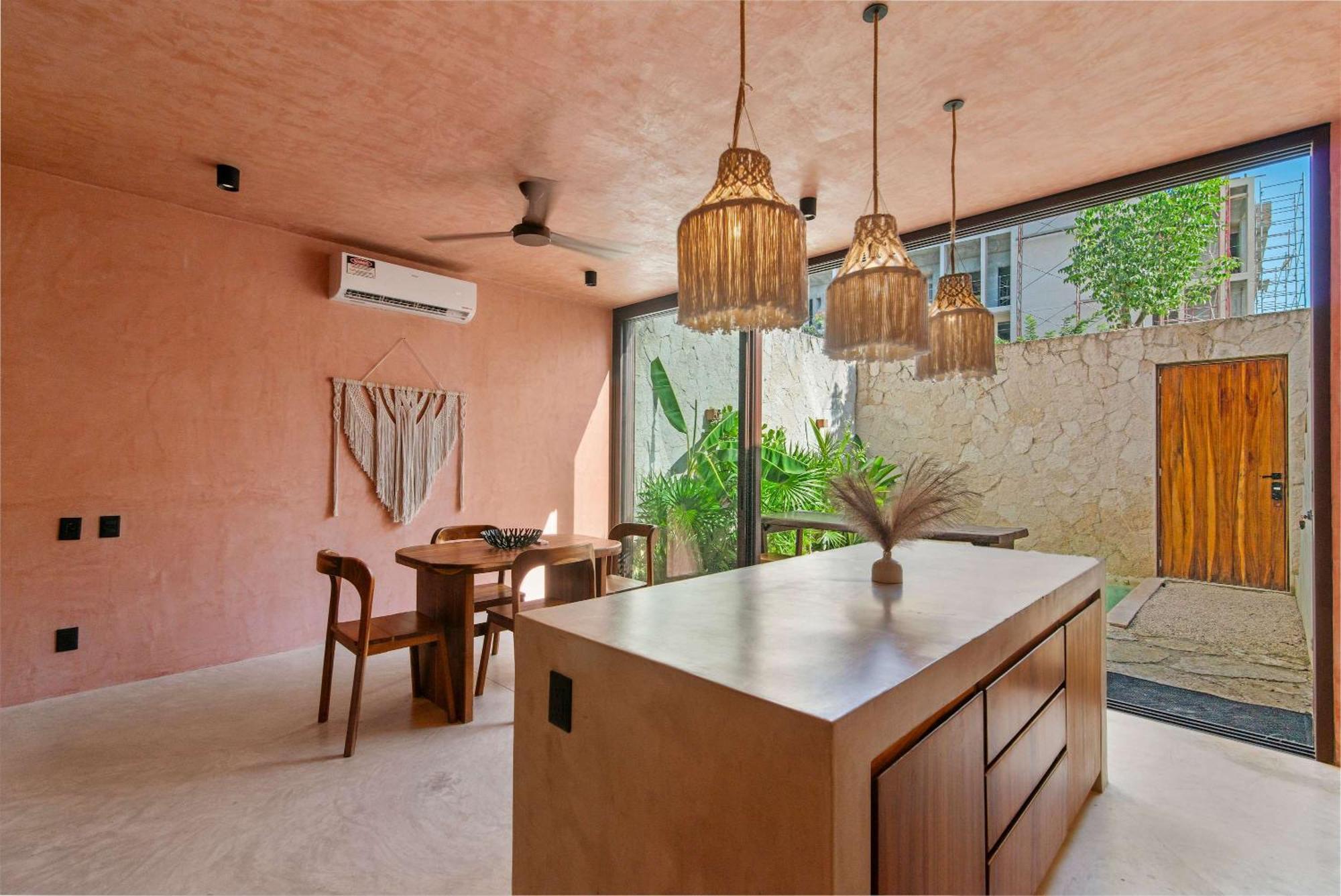 Private & Modern 2-br Of La Veleta Villa