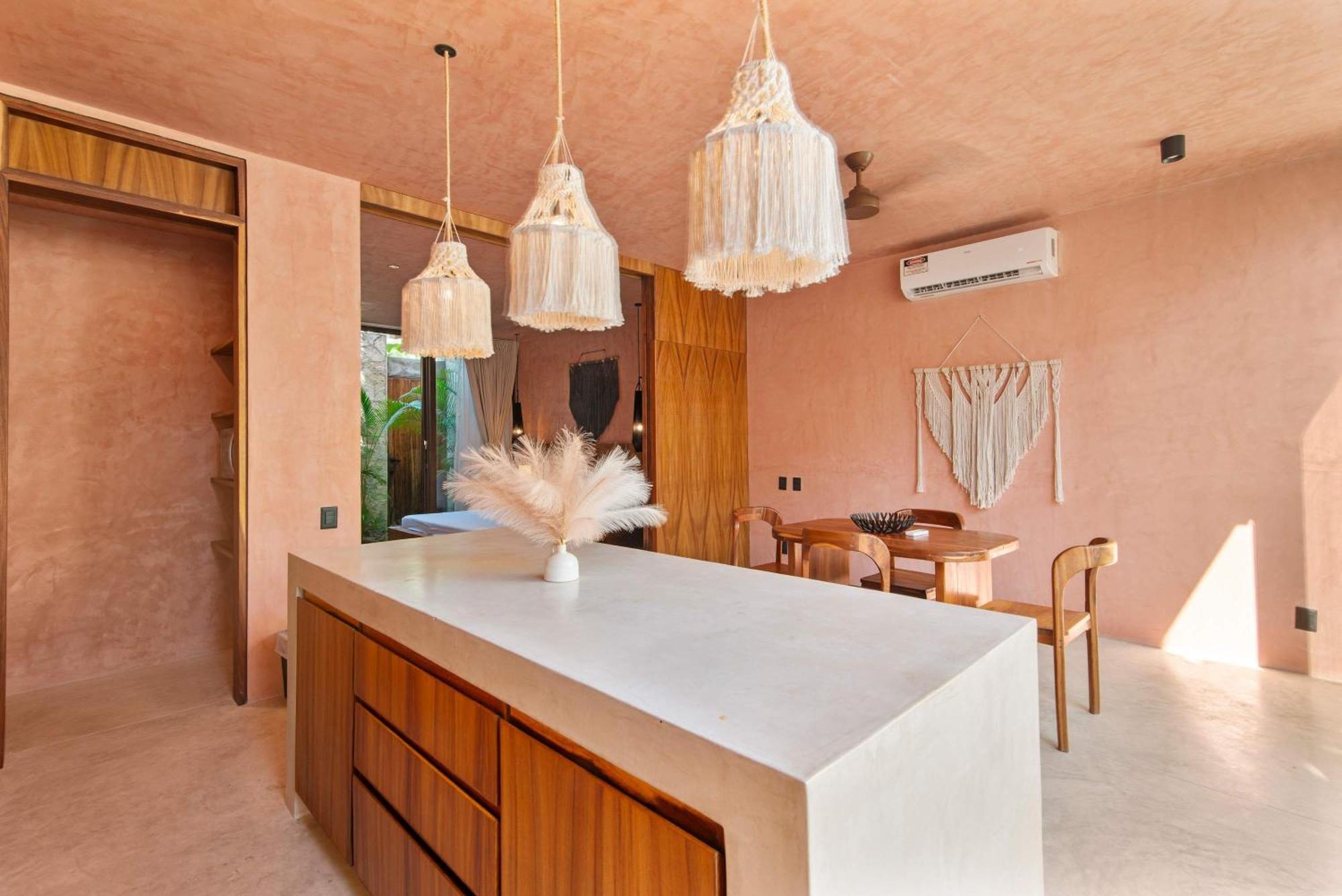 Private & Modern 2-br Of La Veleta Villa *
