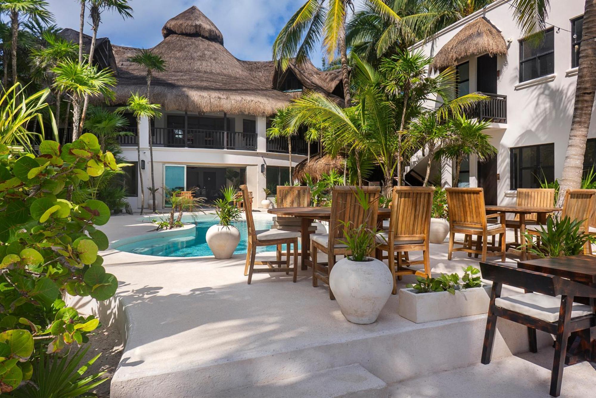 Mantaray Hotel 5*
