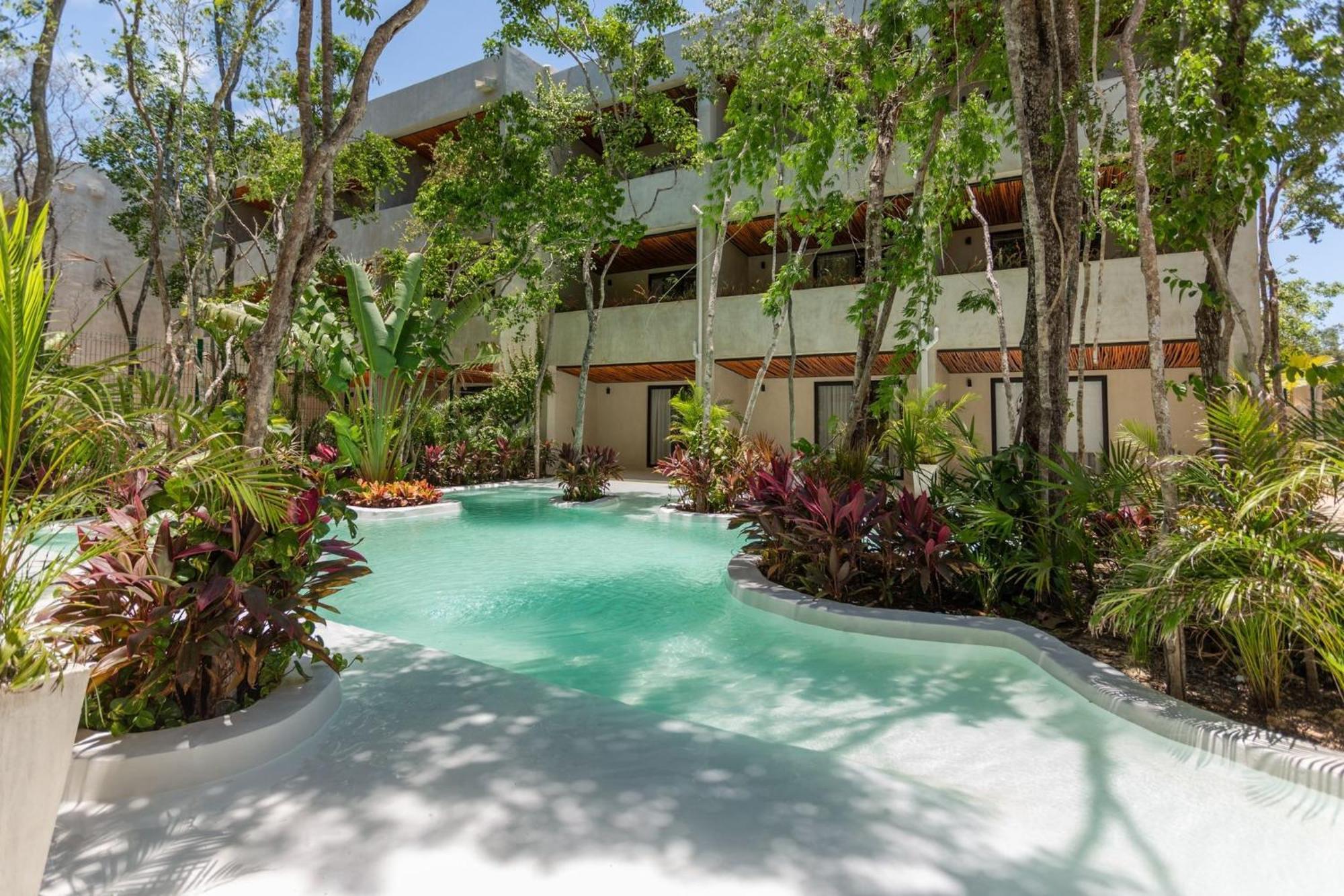 Jungle Gem With Swim-up Pool & Easy Paved Access Apartment Tulum
