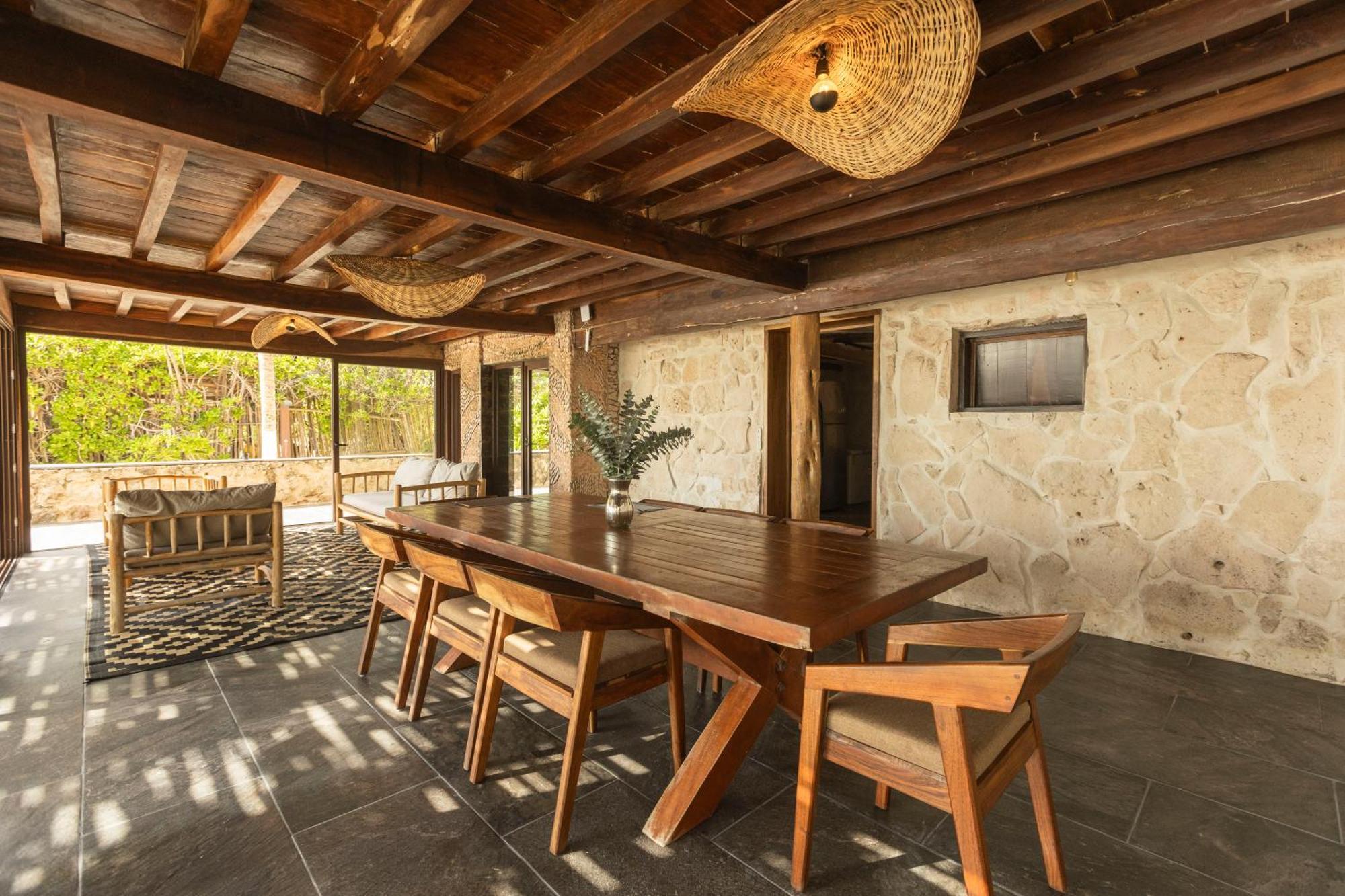 Casa Aakbal - Luxury Front Villa Tulum