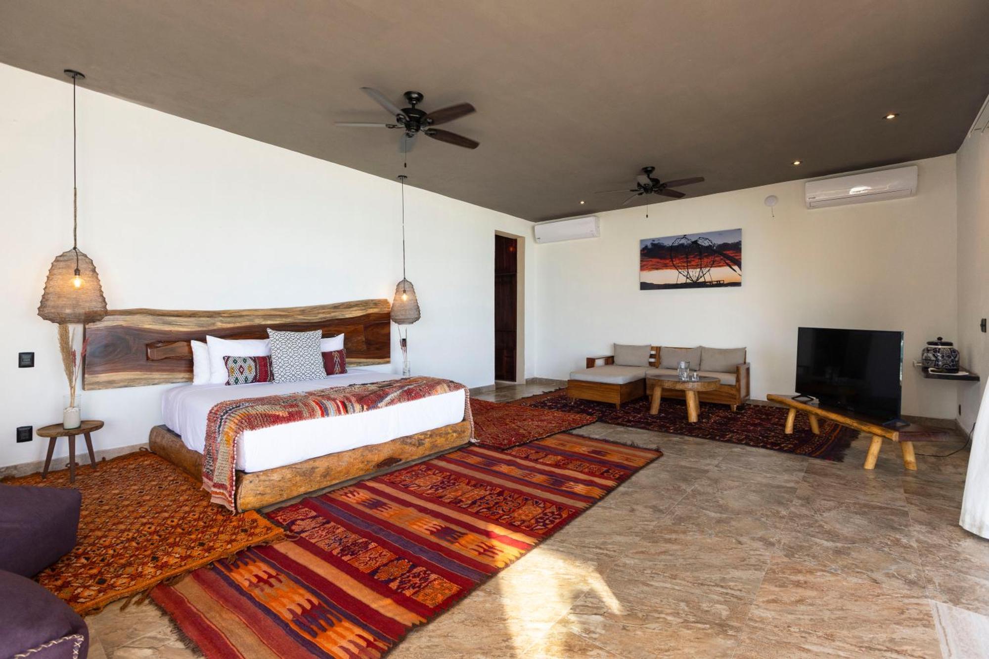 Casa Aakbal - Luxury Front Villa *