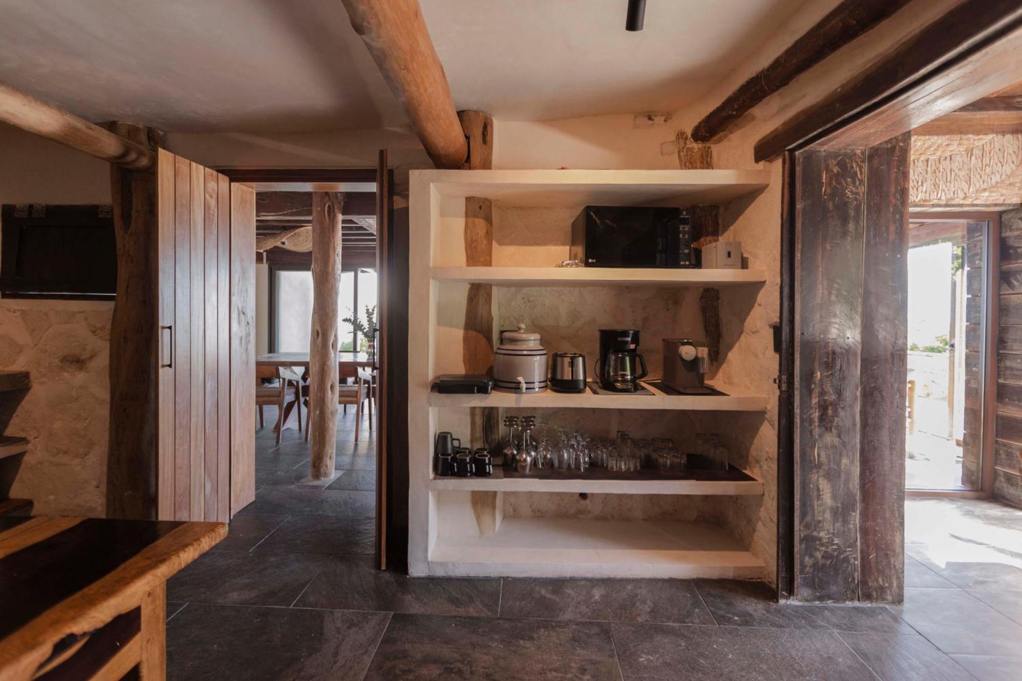 Villa Casa Aakbal - Luxury Front *