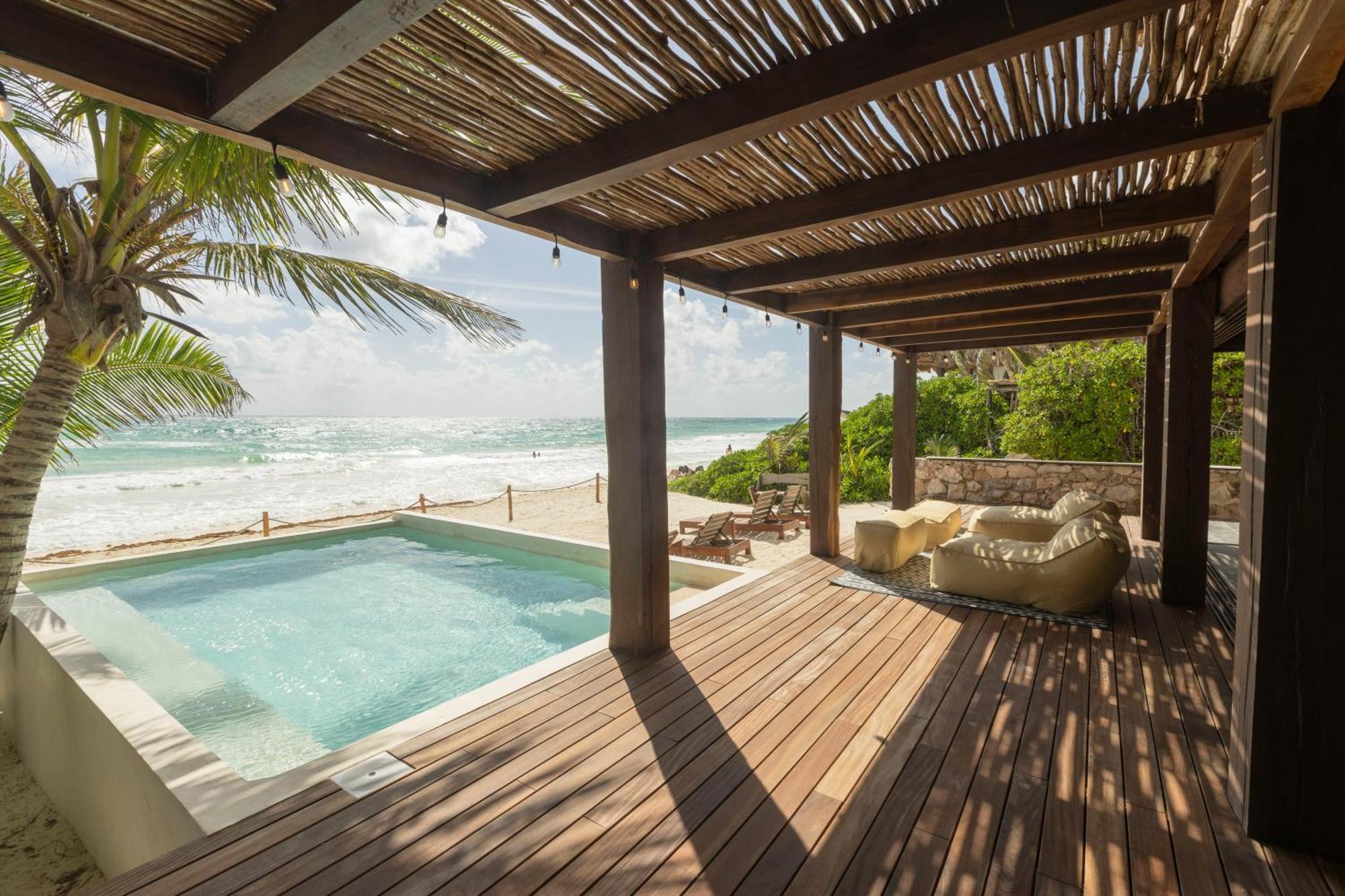 Villa Casa Aakbal - Luxury Front Tulum