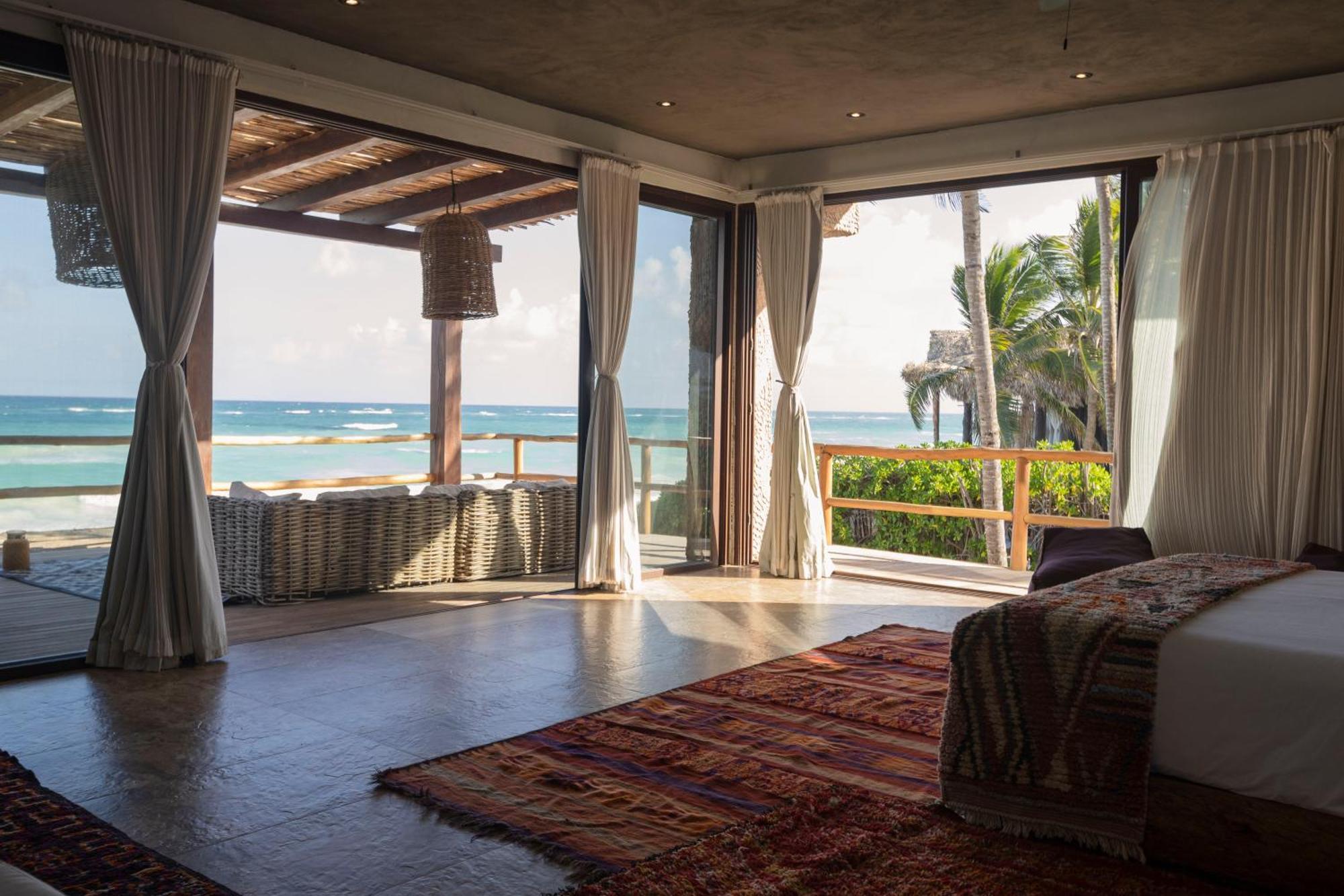 Villa Casa Aakbal - Luxury Front