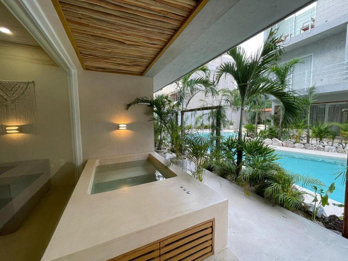 New With Bathtub And Jacuzzi Tulum
