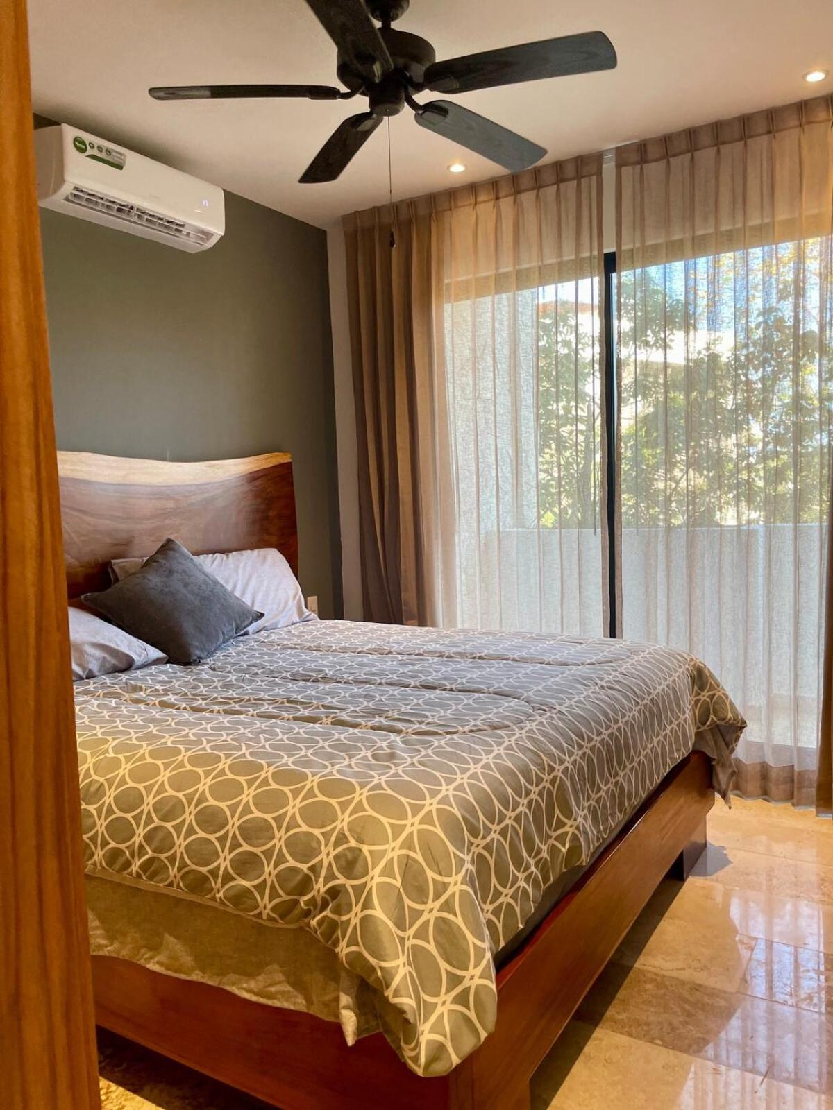 Apartment 2 Bedrooms 10 Minutes To The