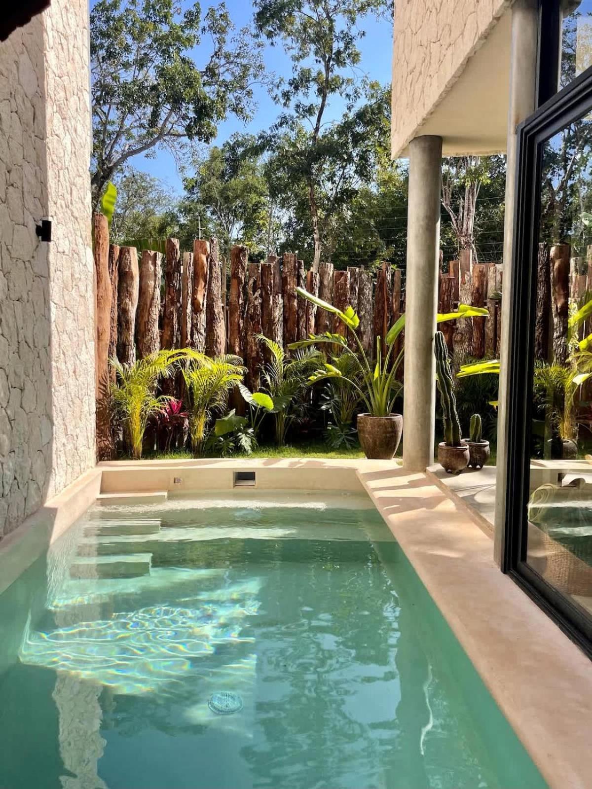 Villa Rousseau Jungle Priv Pool Concierge 1b