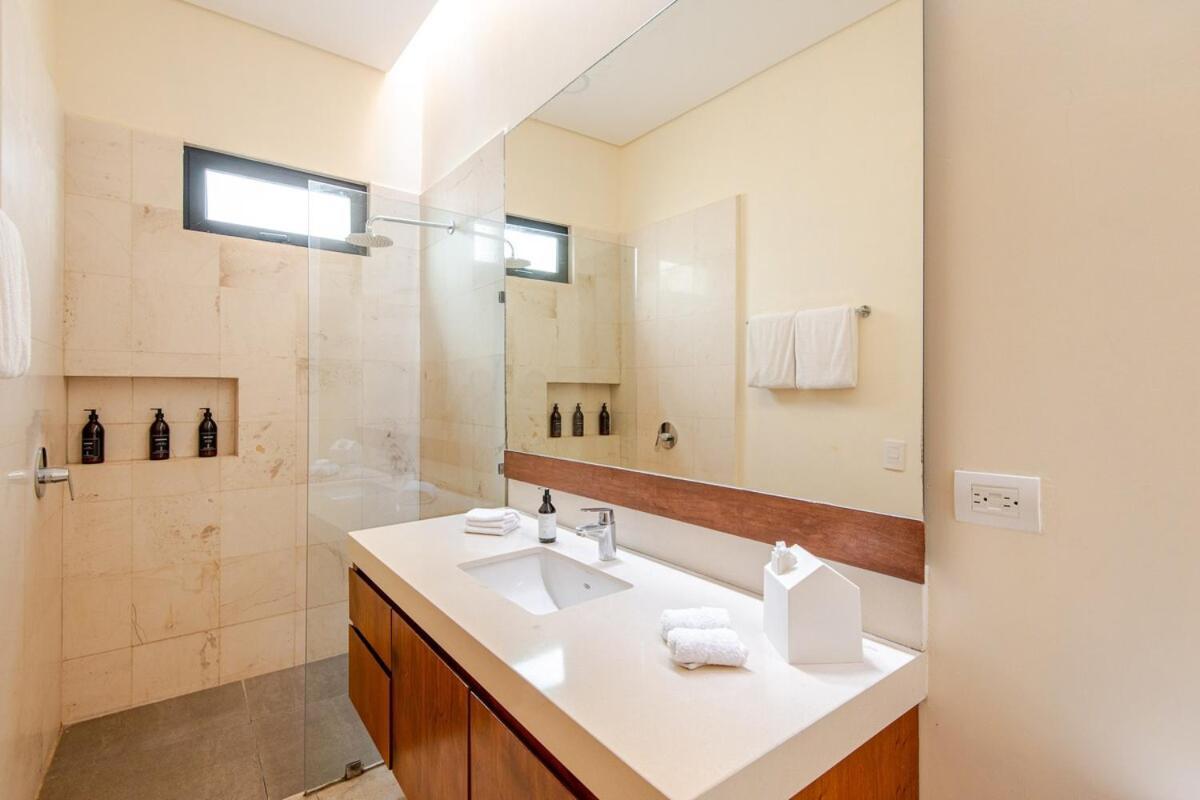 Enjoy Nature At Villa With 100 Year Old Tree, Private Pool & Concierge Service Villa *