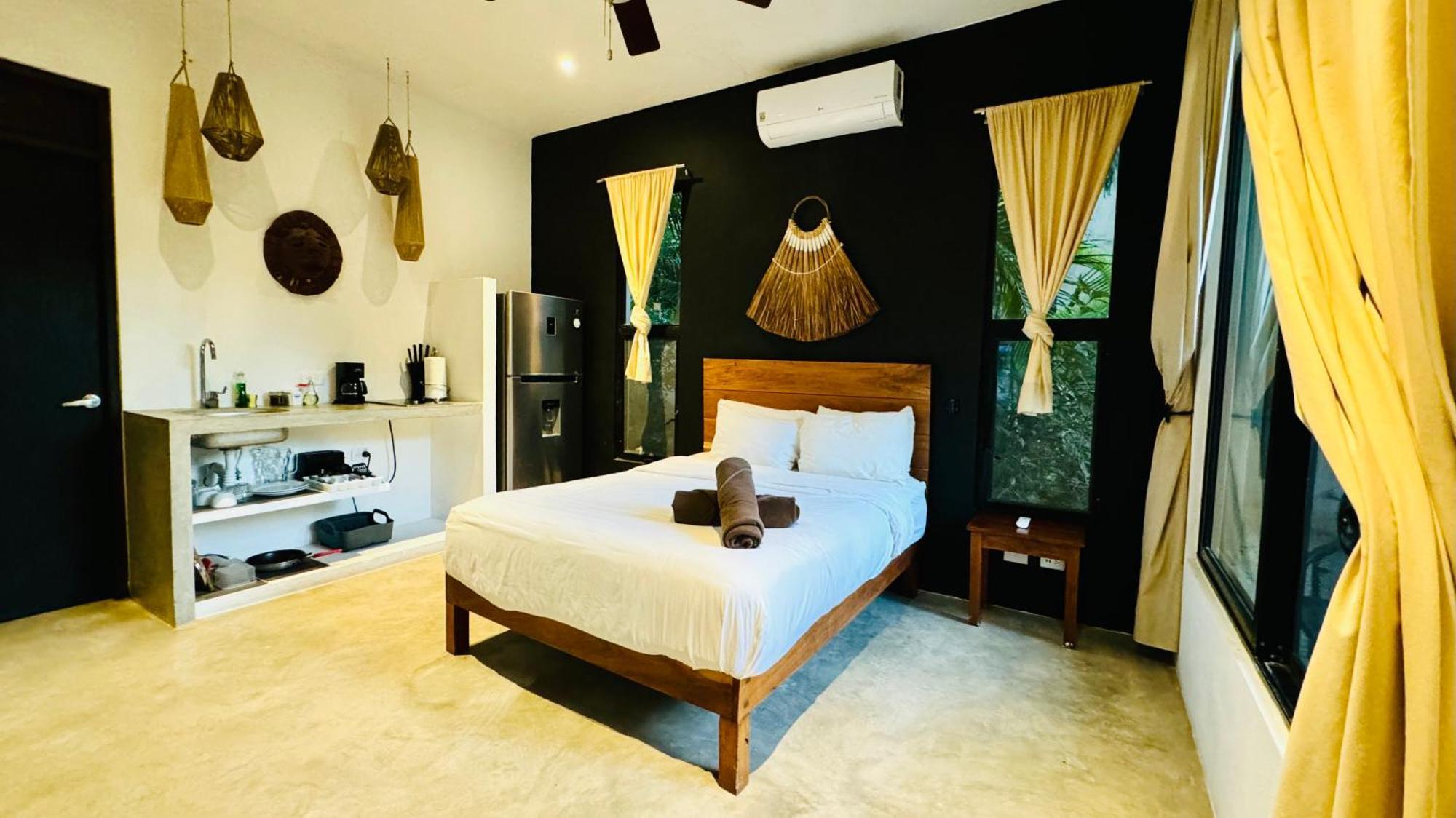 Hotel Starfit Boutique Beachclub, & Gym Included