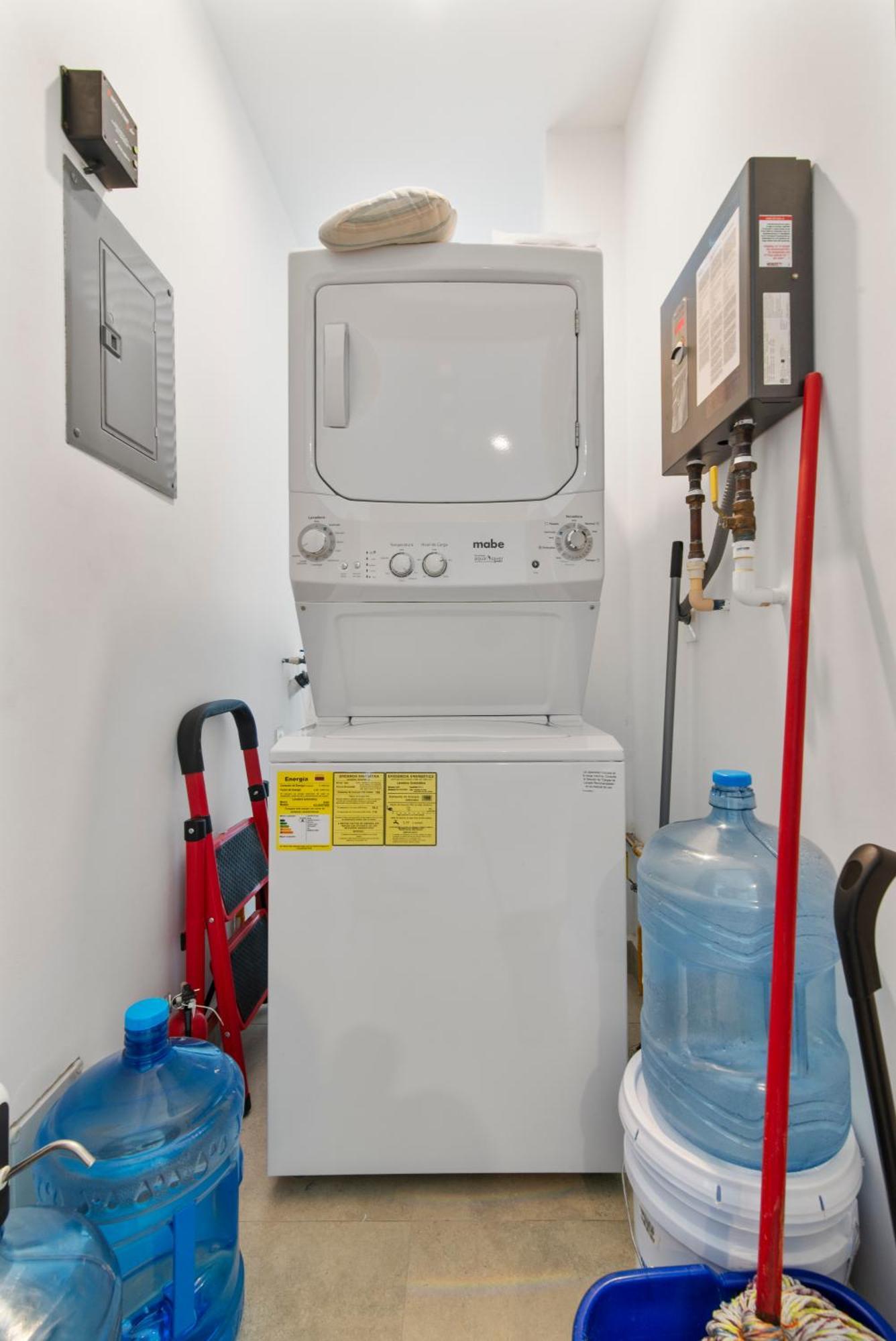 Apartment Encanto Private Balcony 2 Pools Gym Only 5 Minutes To Beaches *