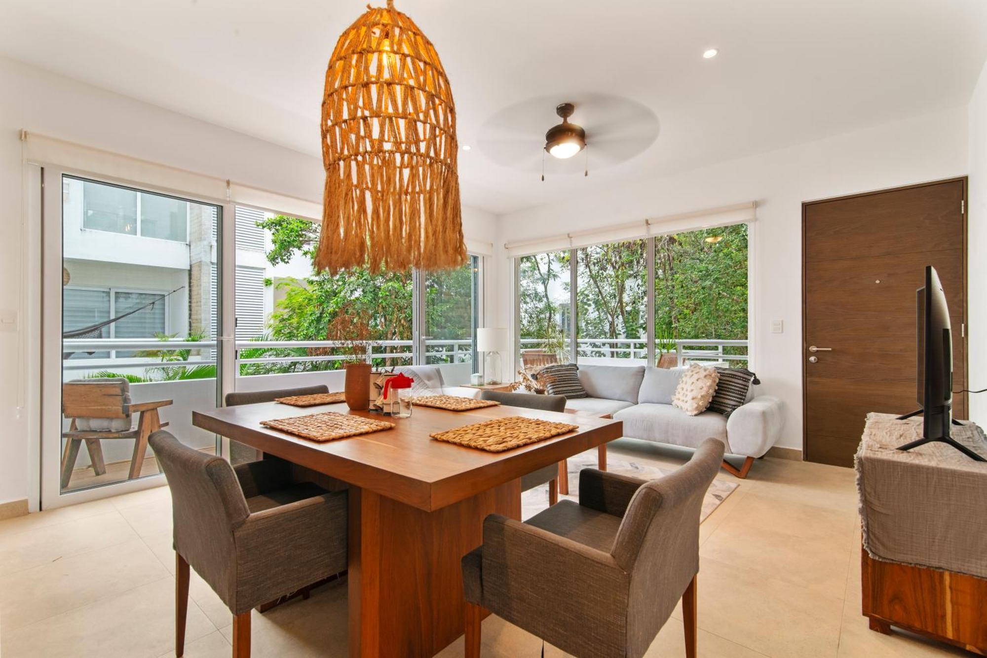 Encanto Private Balcony 2 Pools Gym Only 5 Minutes To Beaches * Tulum