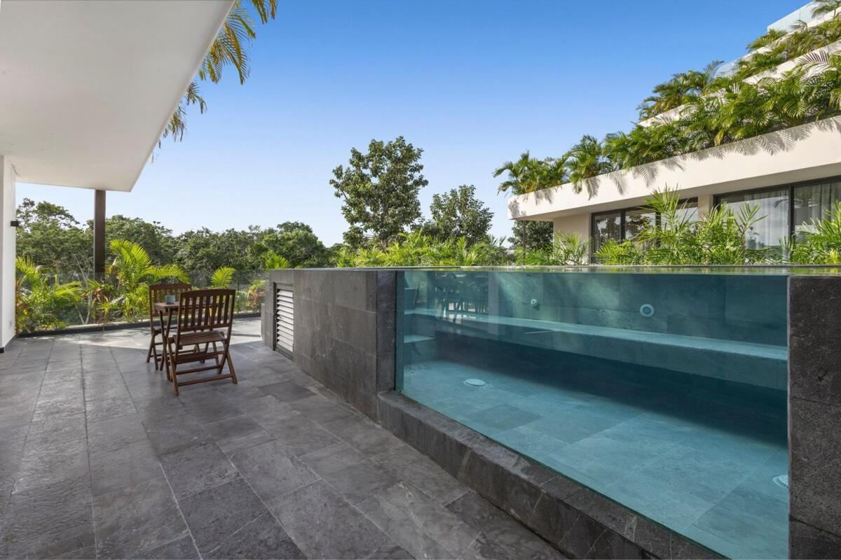 Luxury 1-bedroom Oasis In Apartment