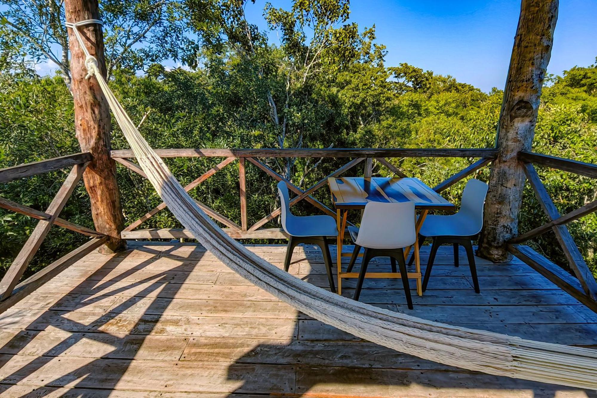 Treehouse H2ojos Campsite Tulum