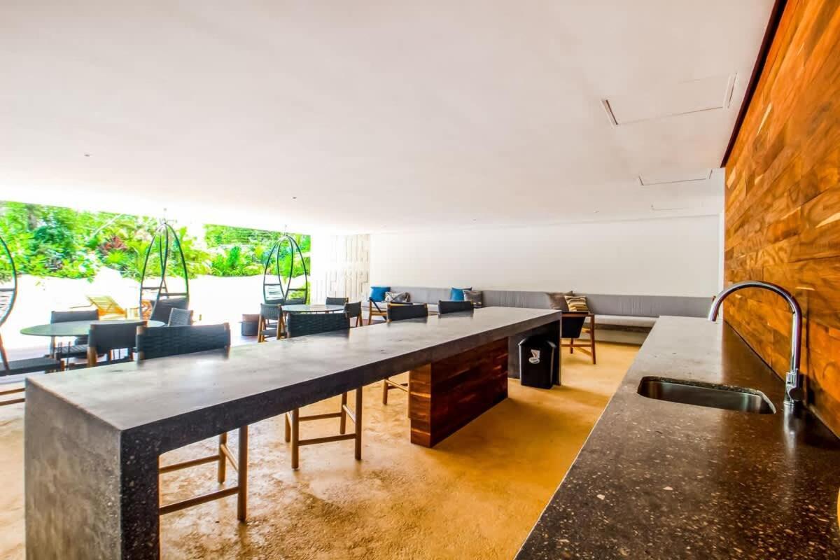 Apartment Main Street To The At Coba Av
