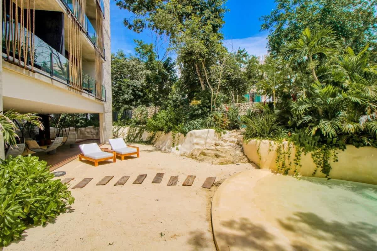Main Street To The At Coba Av Apartment