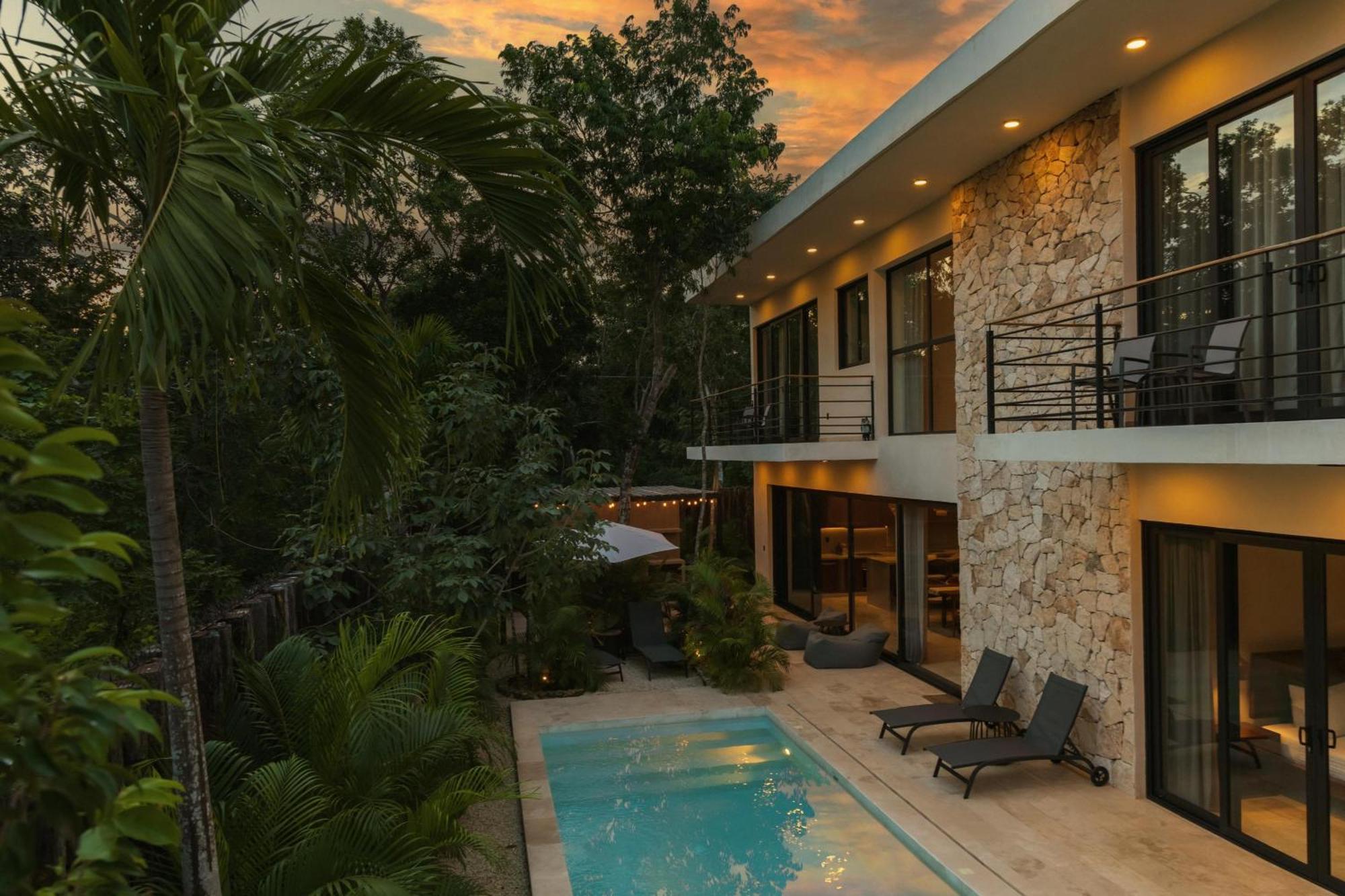 Casa Laak, Luxury Villa, 5 Bedroom 7 Bt, Heated Pool Pousada
