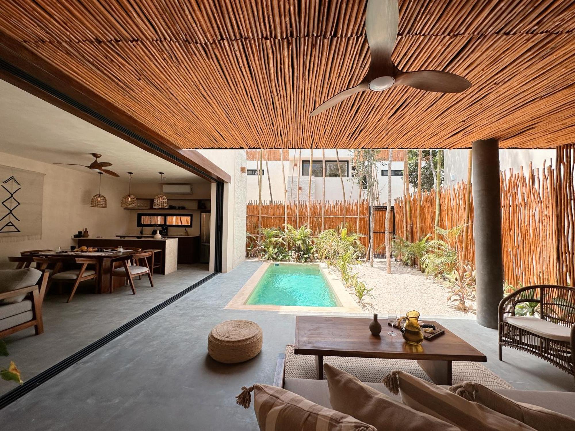 Bambu Con Alberca Privada En Villa