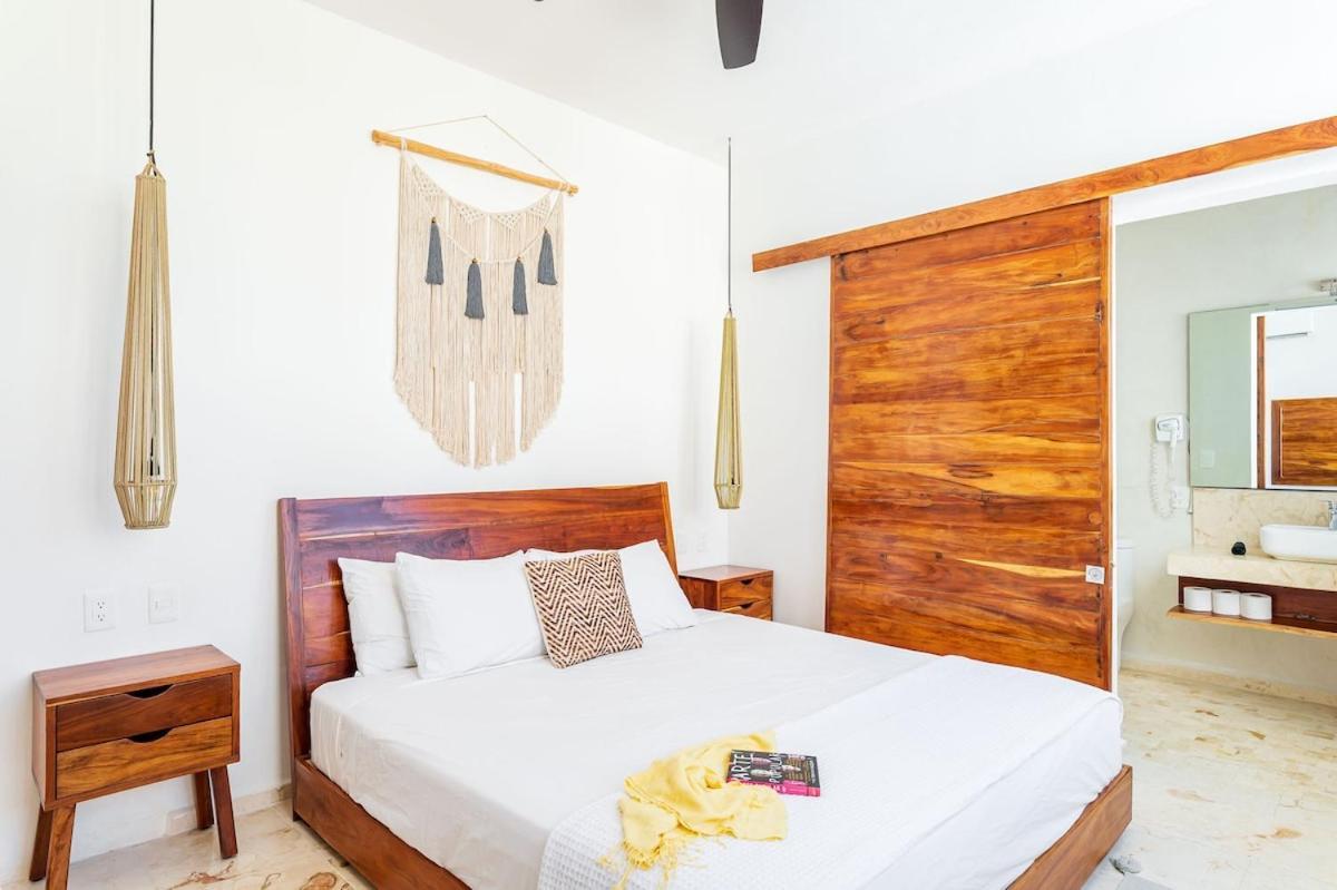 Casa Reyna And Casa Solesta 10 Bedroom Villa