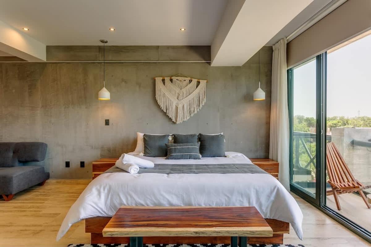 Apartment Chic In Perfect For Digital Nomads *