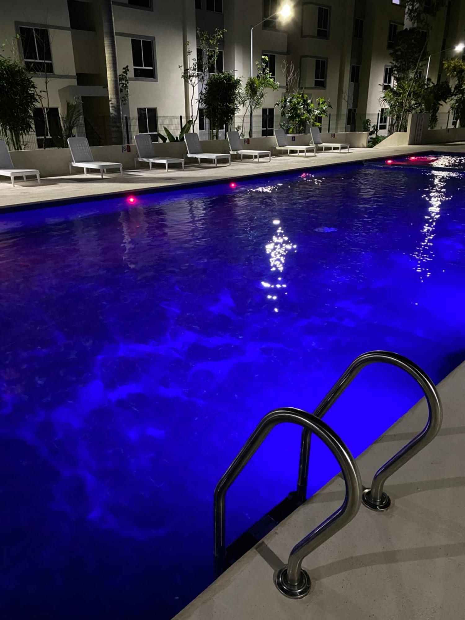 One Day Peaceful & Cozy In A Residential Neighborhood