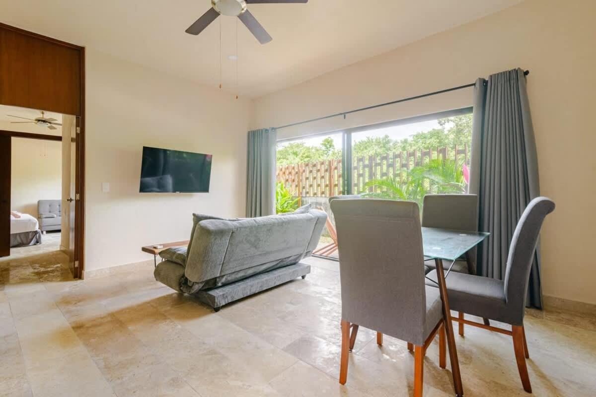 1br With Private Terrace *