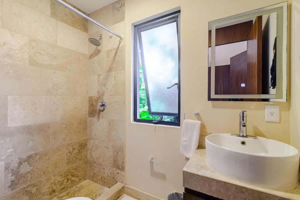 1br With Private Terrace *