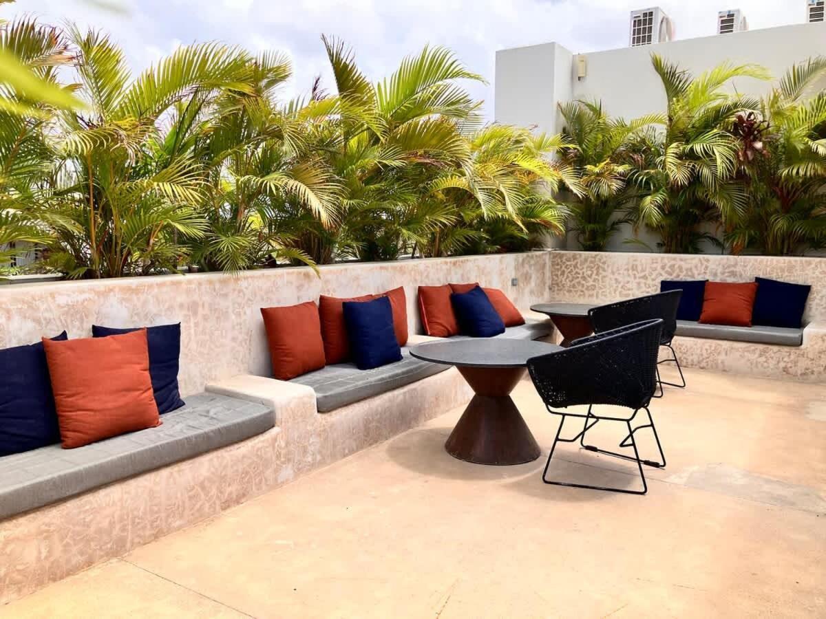 Center Family Double Four Guest With Free Parking Pool Ac Kitchenette Near Tulum