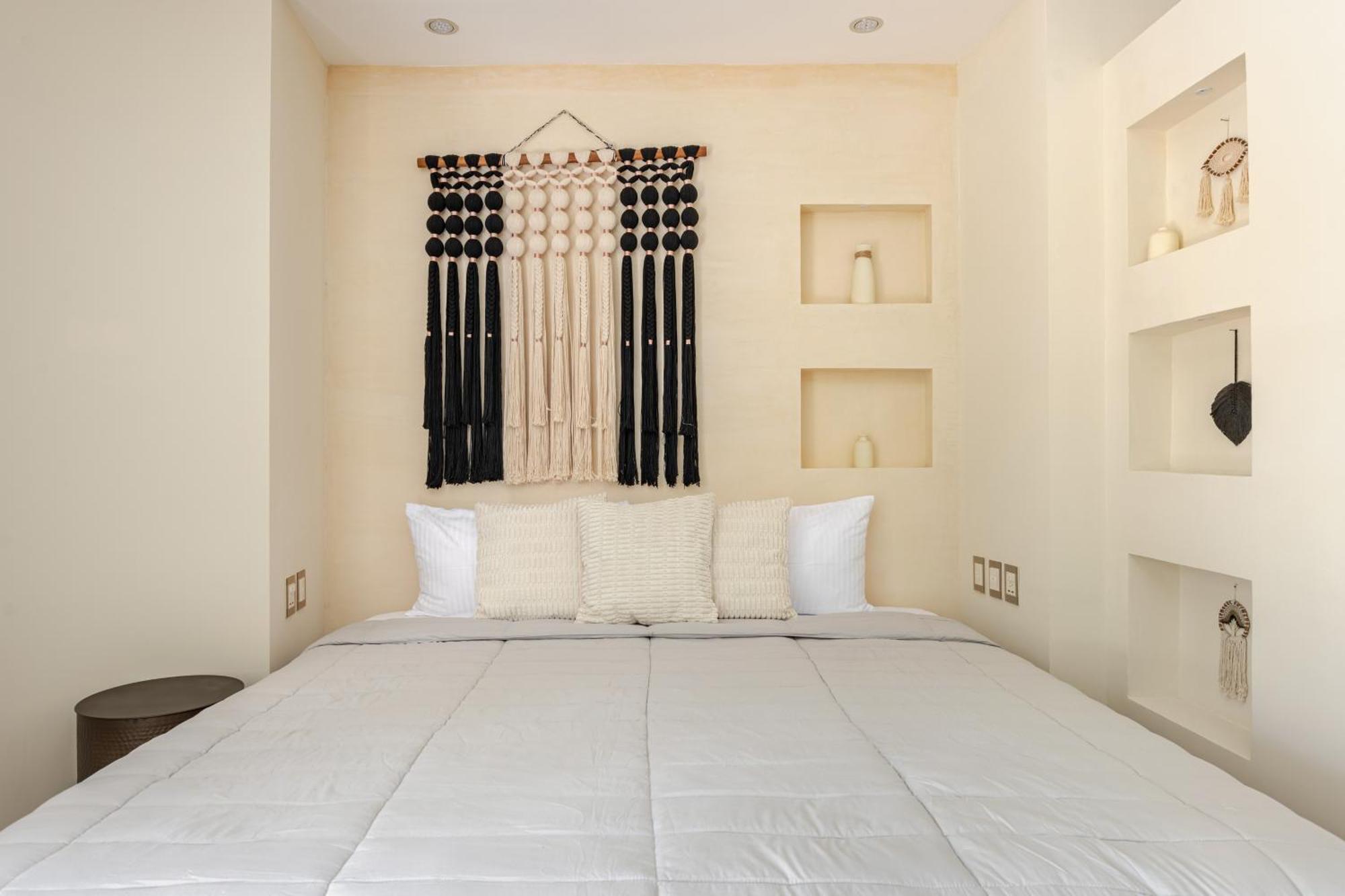 Ocean Breeze - A Few Steps From The Beach! Villa