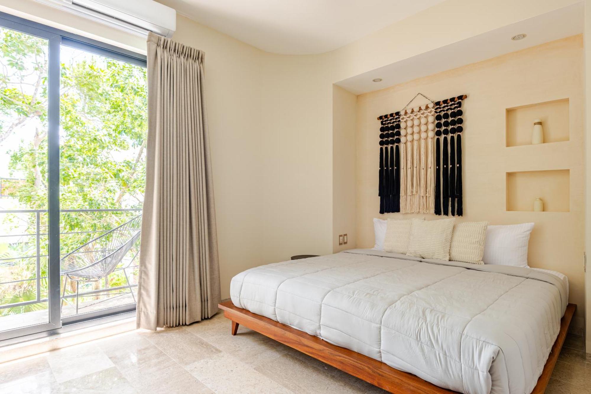 Ocean Breeze - A Few Steps From The Beach! Villa *