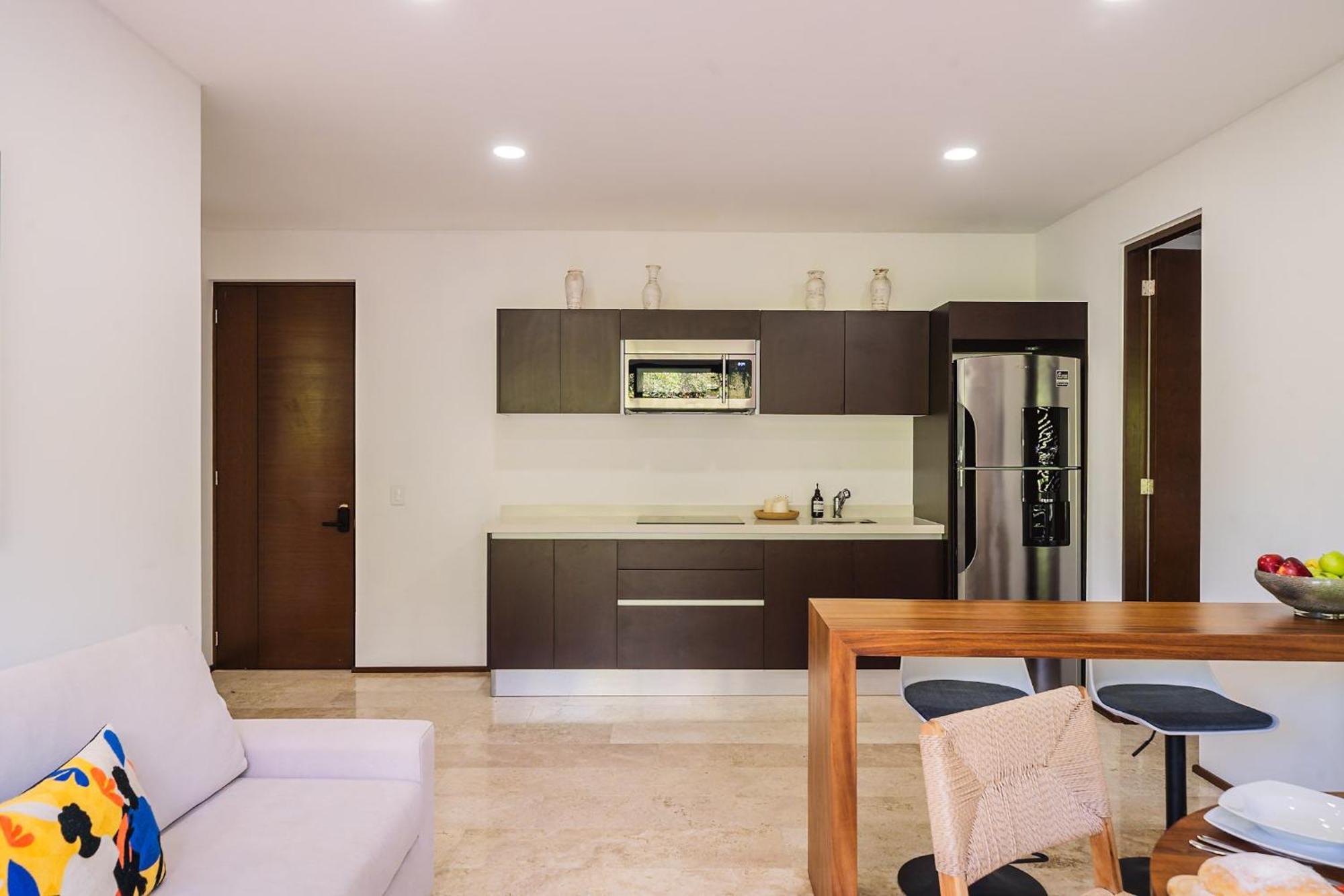 2br Sun Lover's Nest W Gym Rooftop