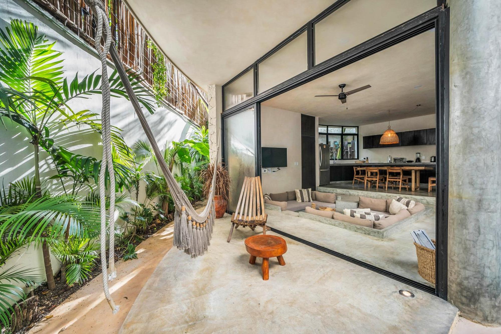 Villa 2 Tropical Bohemian Villas-2 Priv Pool-bbq 3a-3b *