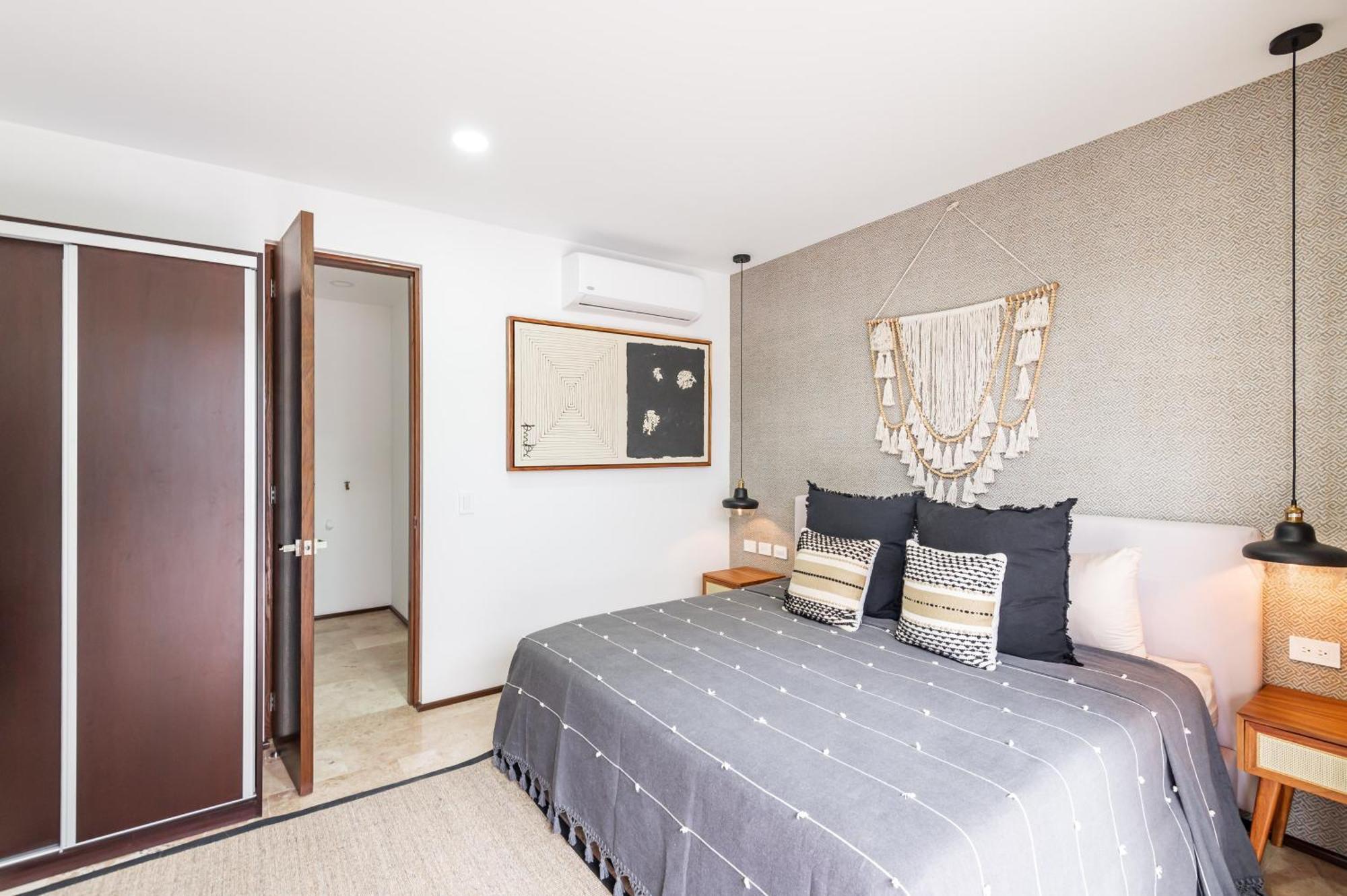 City At Menesse * Tulum