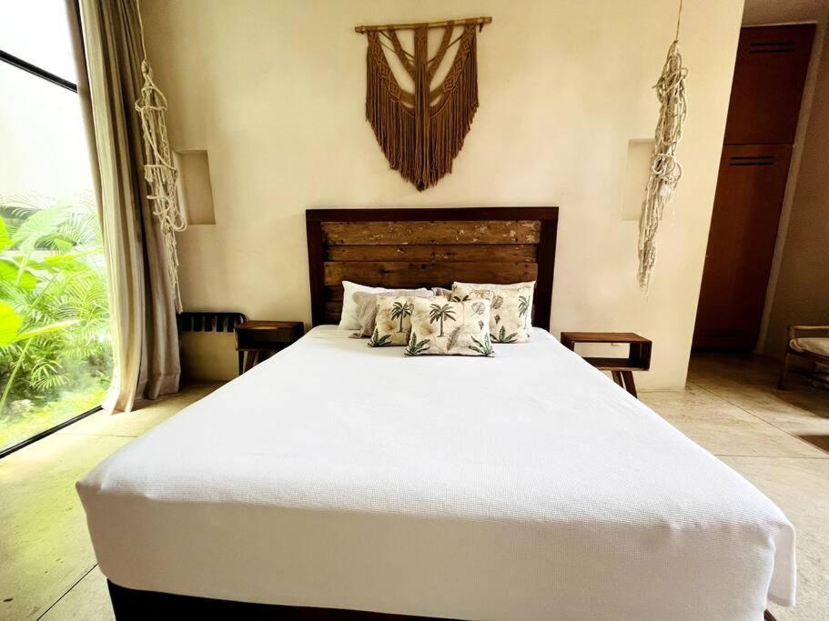 Luxe 3br - Private Terrace, Pool & Vibes *