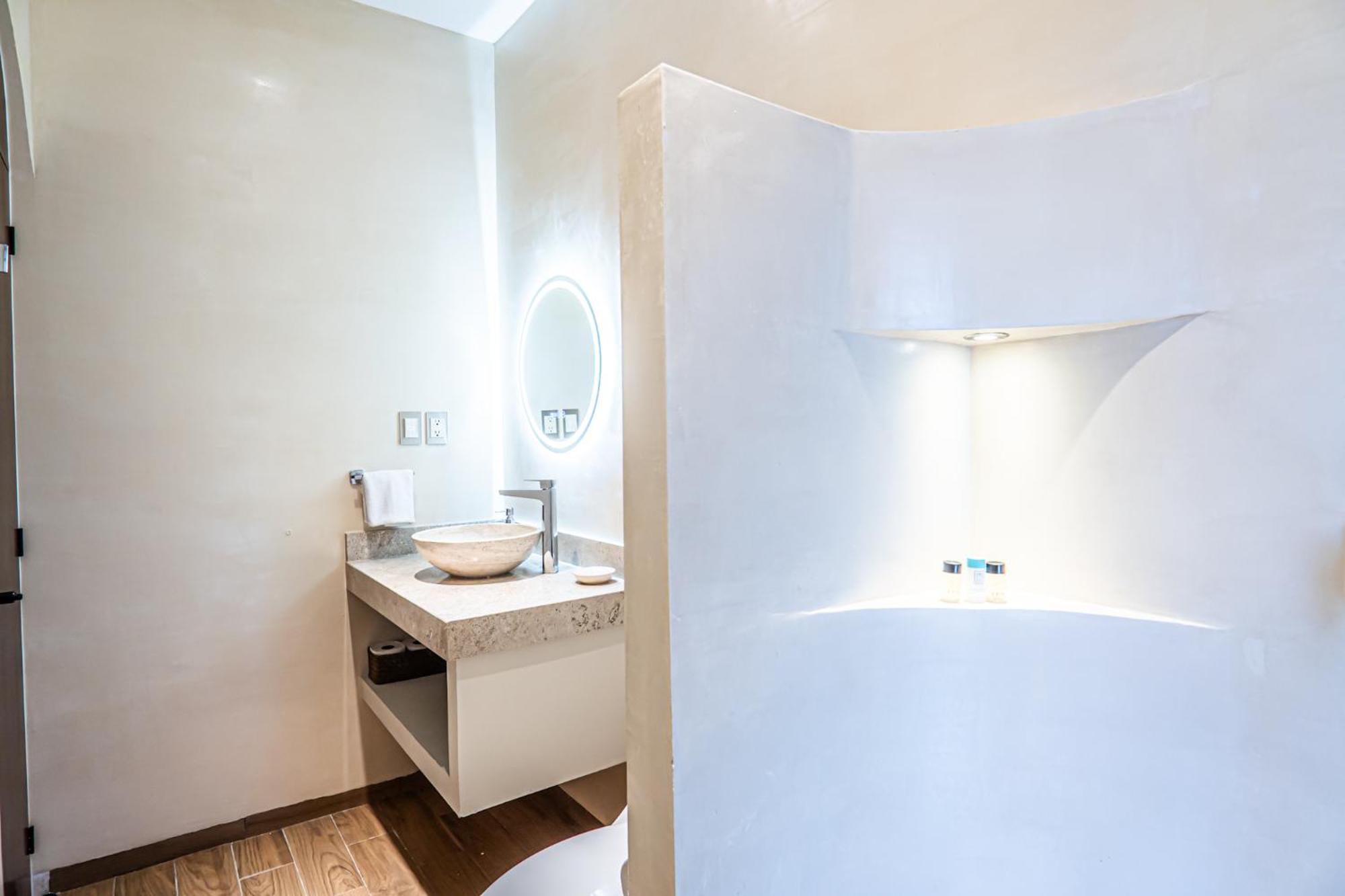 Ocean Breeze - A Few Steps From The Beach! Villa *