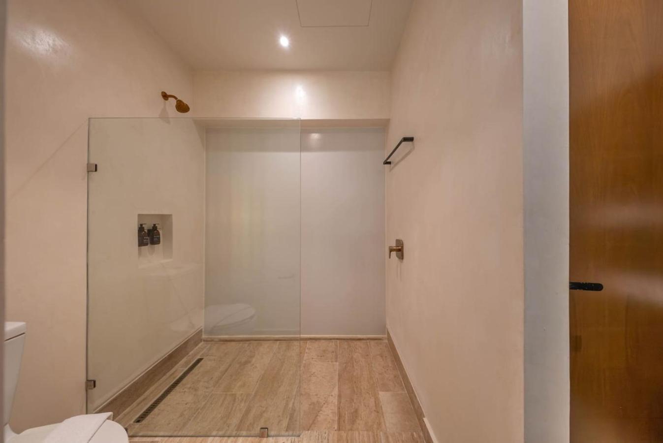 Lux 2br W Rooftop Pool And Private Balcony Holiday home Tulum