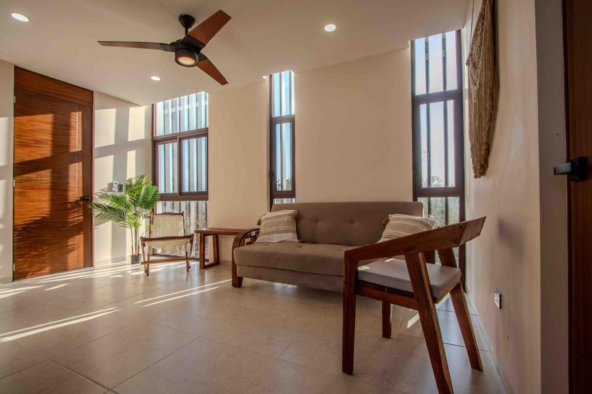 Pent House With Plunge Pool Apartment *