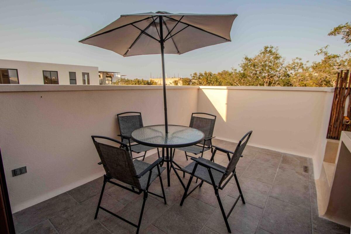 Pent House With Plunge Pool Apartment