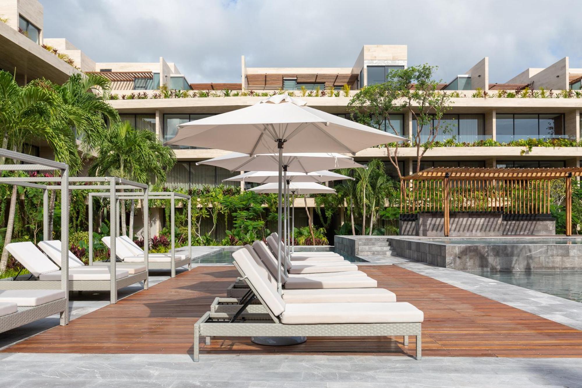 Luxury Two Bedroom Mistiq D104 By Sandy Powerful Apartment