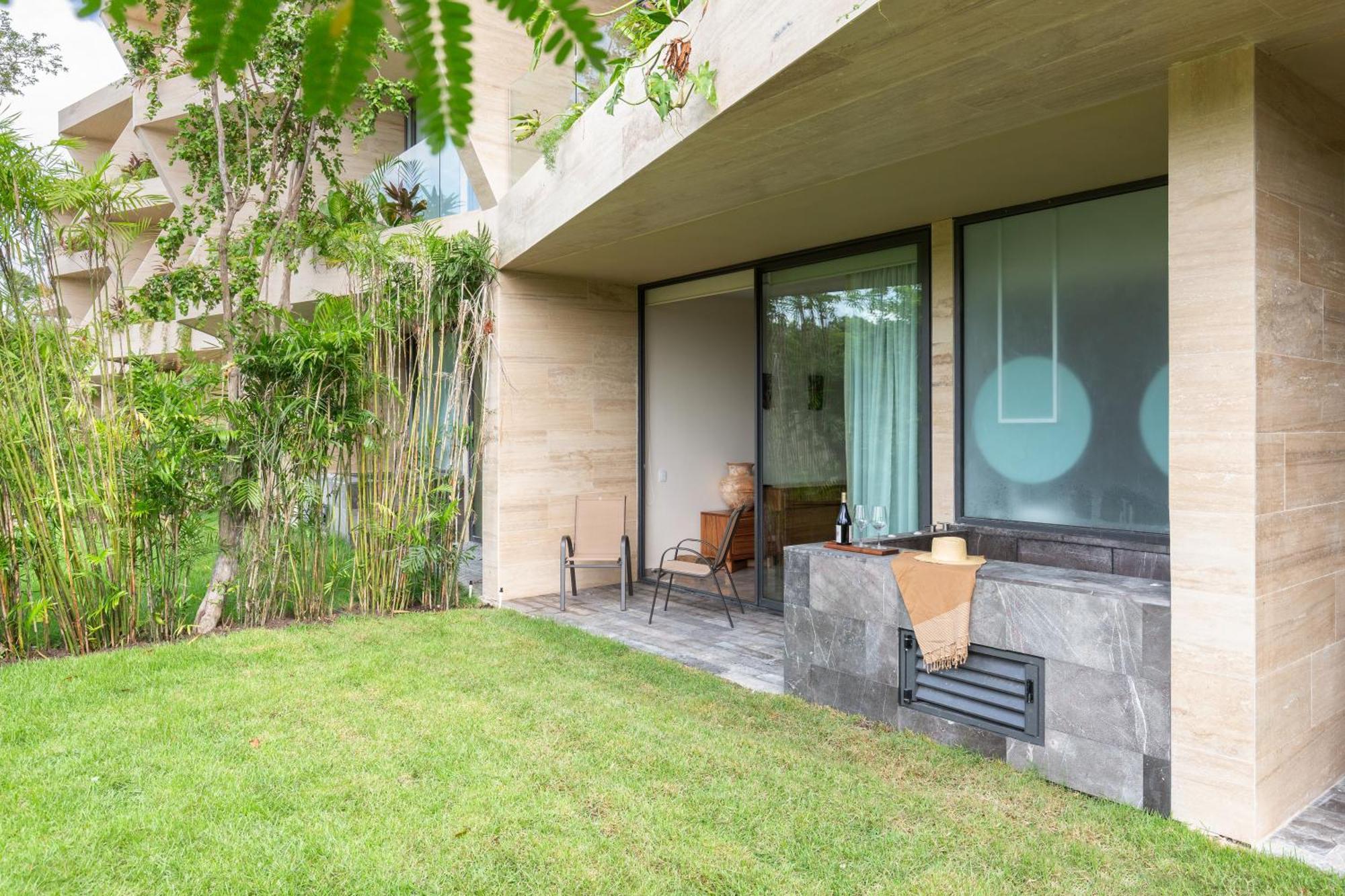 Luxury Two Bedroom Mistiq D104 By Sandy Powerful Apartment *