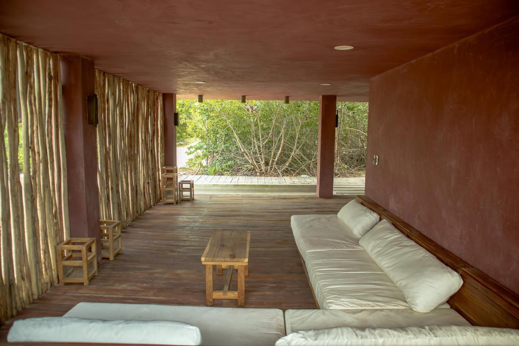 Caiman Habitat Hotel 5*