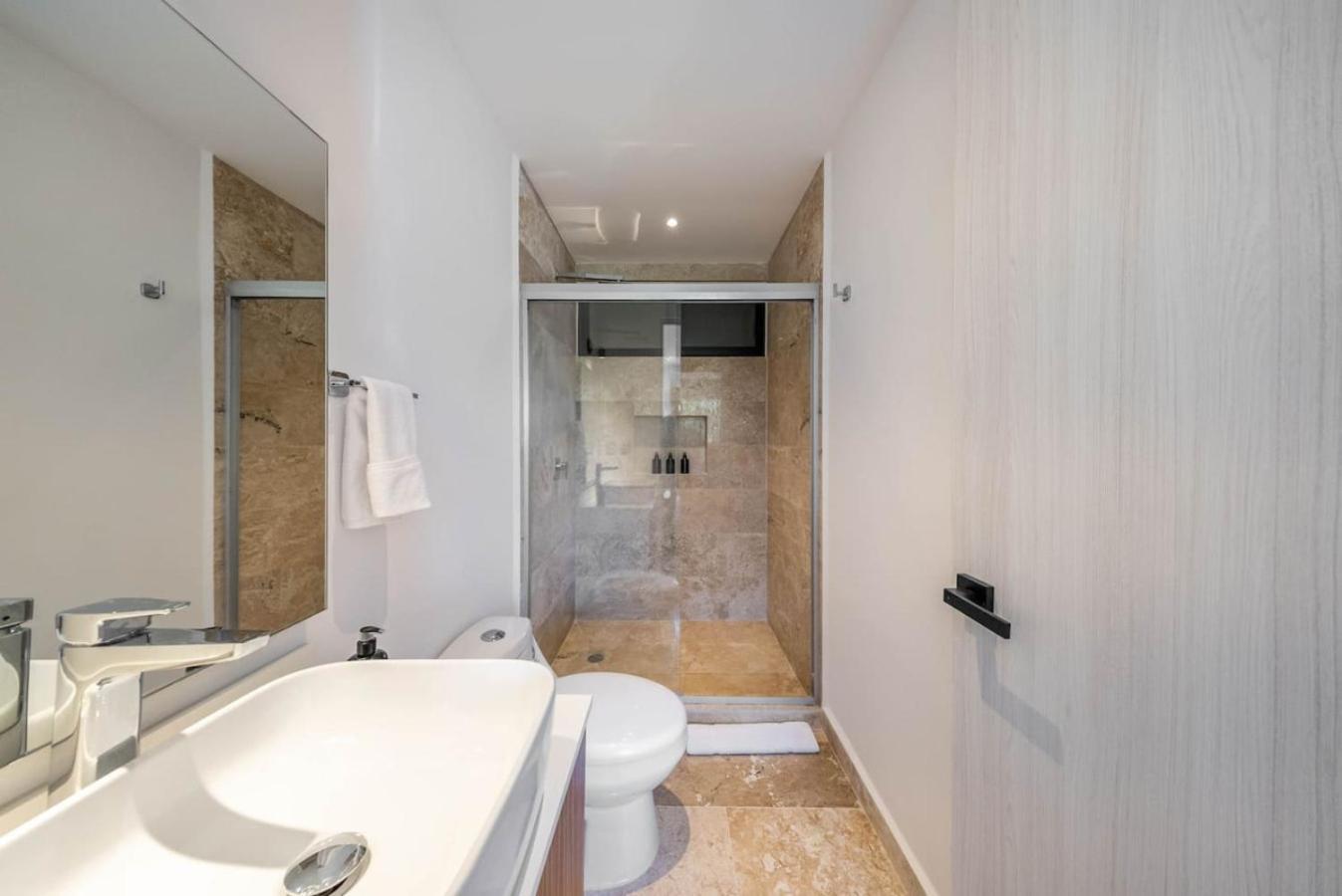 Holiday home Lux 2 Bd W Balcony, Rooftop Pool In Aldea Zama *